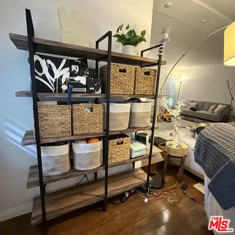 $4,950 | 2318 Fox Hills Drive, Unit 105, Los Angeles, CA 90064