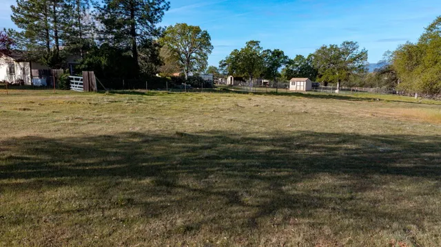 $99,900 | 1090 Gibralter Road, Redding, CA 96003