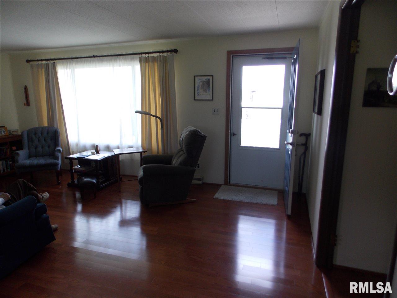 515 West Main Street Good Hope, IL 61438 - Photo 2 of 12 Gallery Image 2