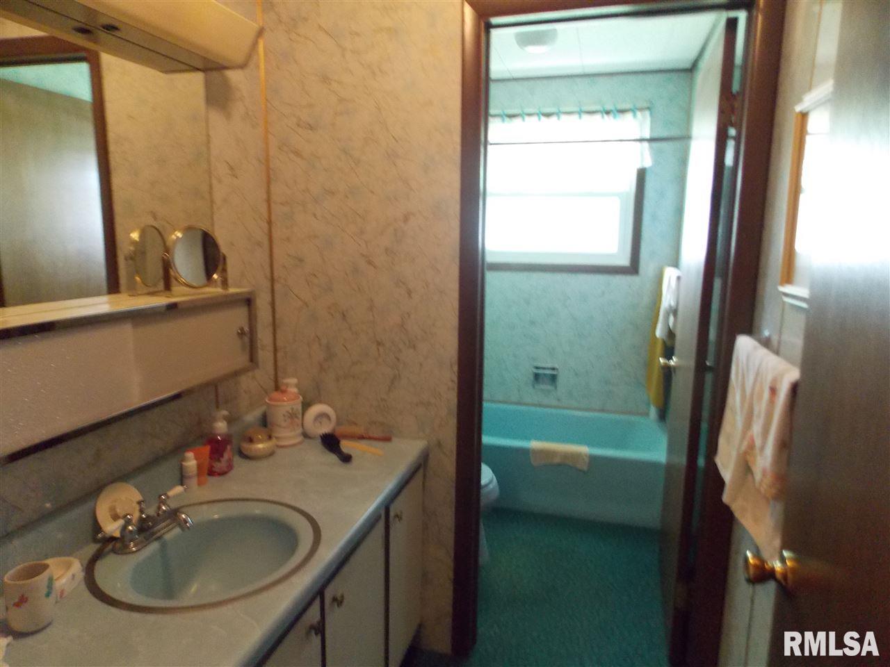 515 West Main Street Good Hope, IL 61438 - Photo 10 of 12 Gallery Image 10