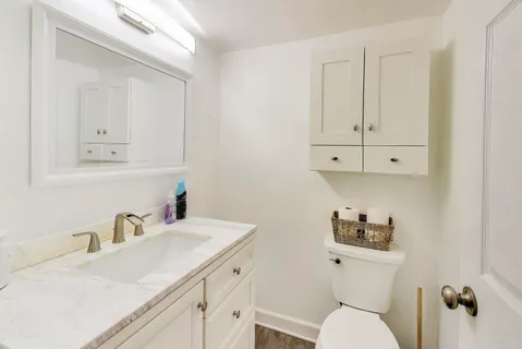 $209,500 | 8420 162nd Place, Unit 4, Tinley Park, IL 60487