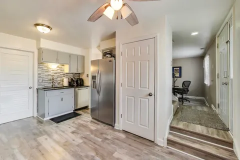 $209,500 | 8420 162nd Place, Unit 4, Tinley Park, IL 60487