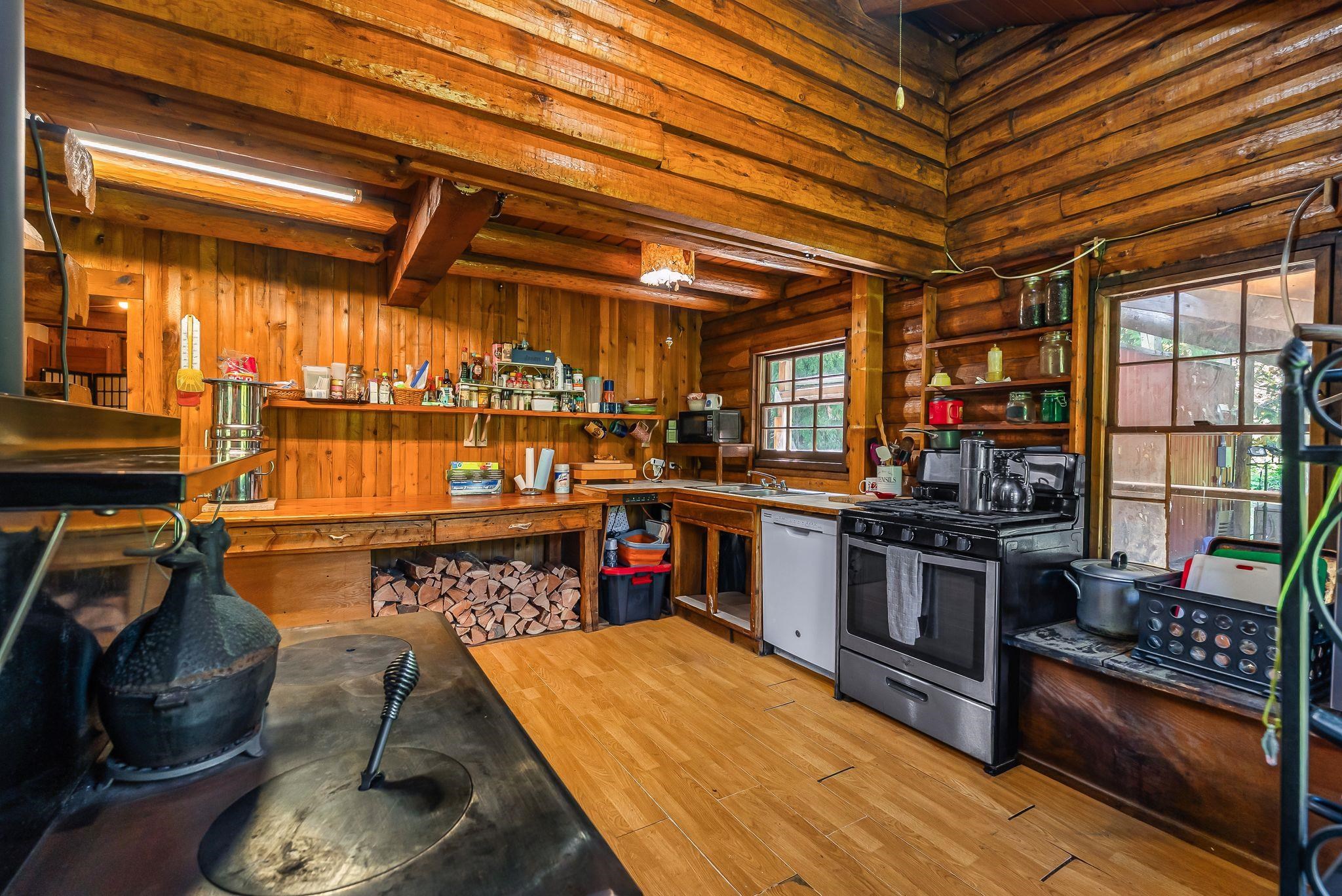 2502 Greenhood Road Newport, WA 99156 - Photo 11 of 49