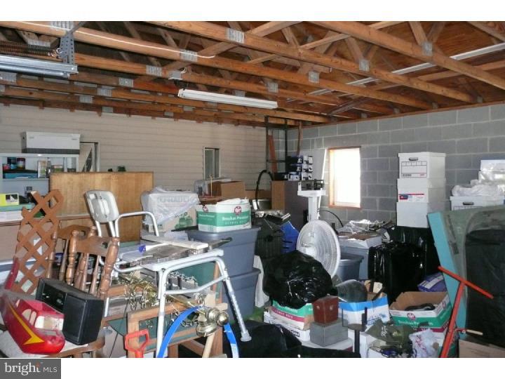 2515 Byberry Road Hatboro, PA 19040 - Photo 15 of 18 Garage