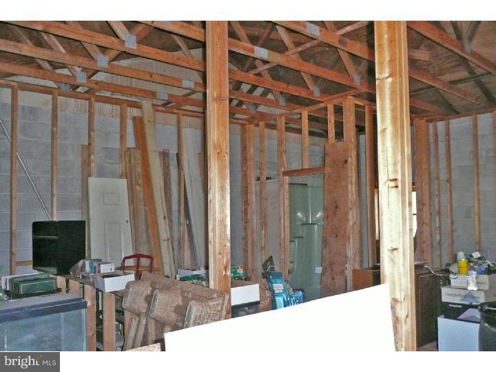 2515 Byberry Road Hatboro, PA 19040 - Photo 16 of 18 Garage