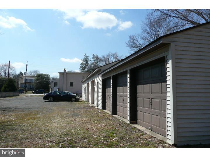 2515 Byberry Road Hatboro, PA 19040 - Photo 18 of 18 Garage