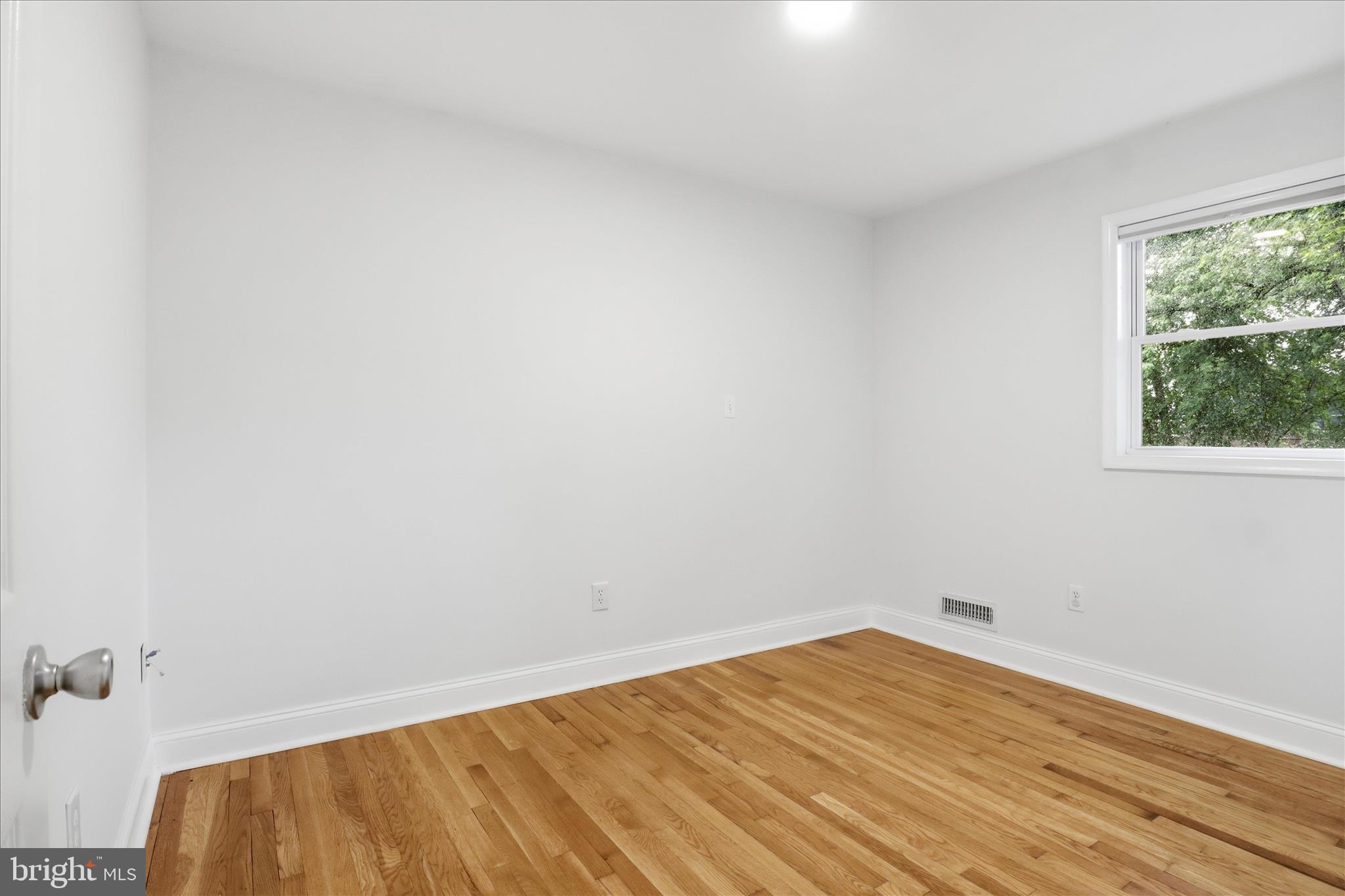 1812 Olney Road Falls Church, VA 22043 - Photo 22 of 45