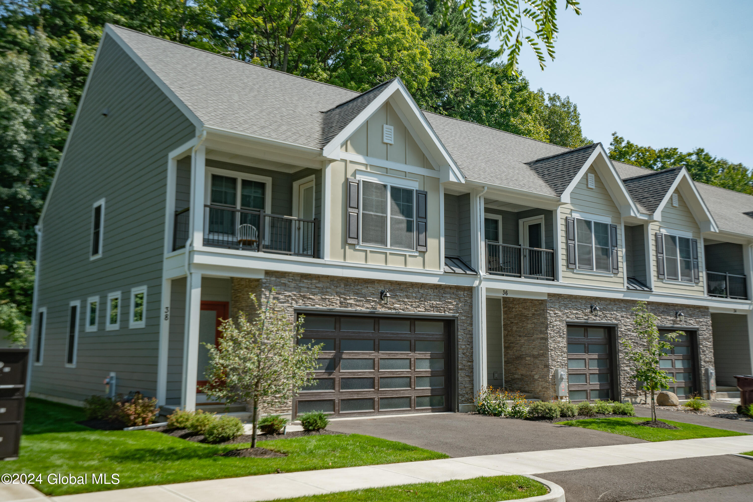 44 Landon Lane Malta, NY 12020 - Photo 1 of 16 DSC06428