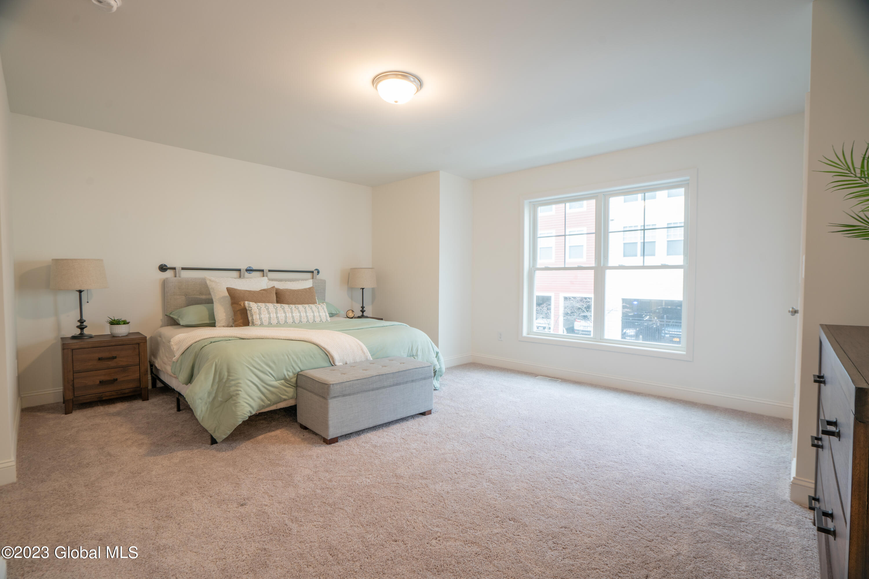 44 Landon Lane Malta, NY 12020 - Photo 10 of 16 DSC05778