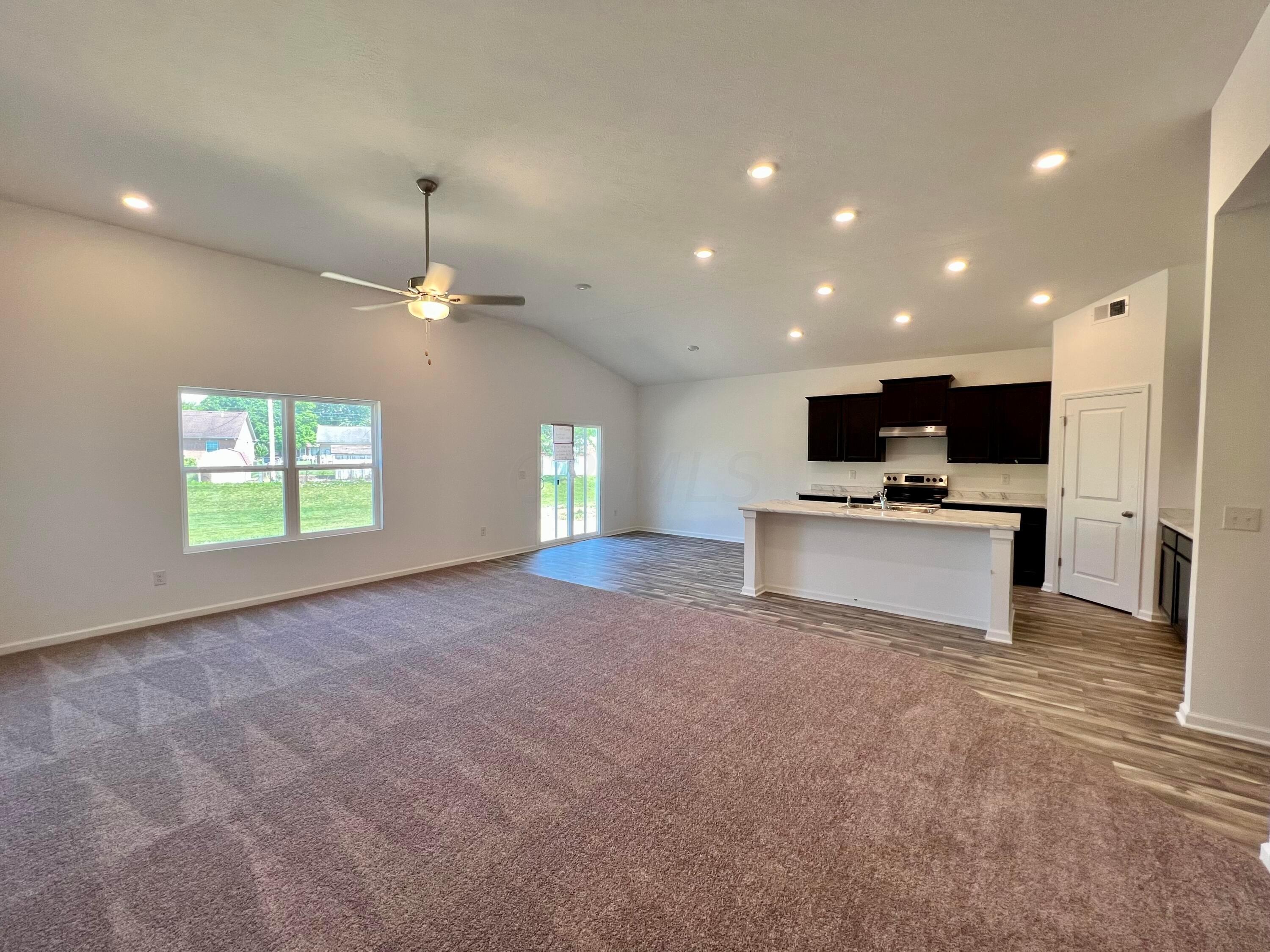 331 Juhl Road Circleville, OH 43113 - Photo 2 of 11 IMG_2246