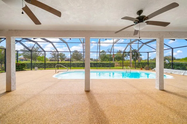 $799,000 | 7574 Cumberland Court, Seminole, FL 33777