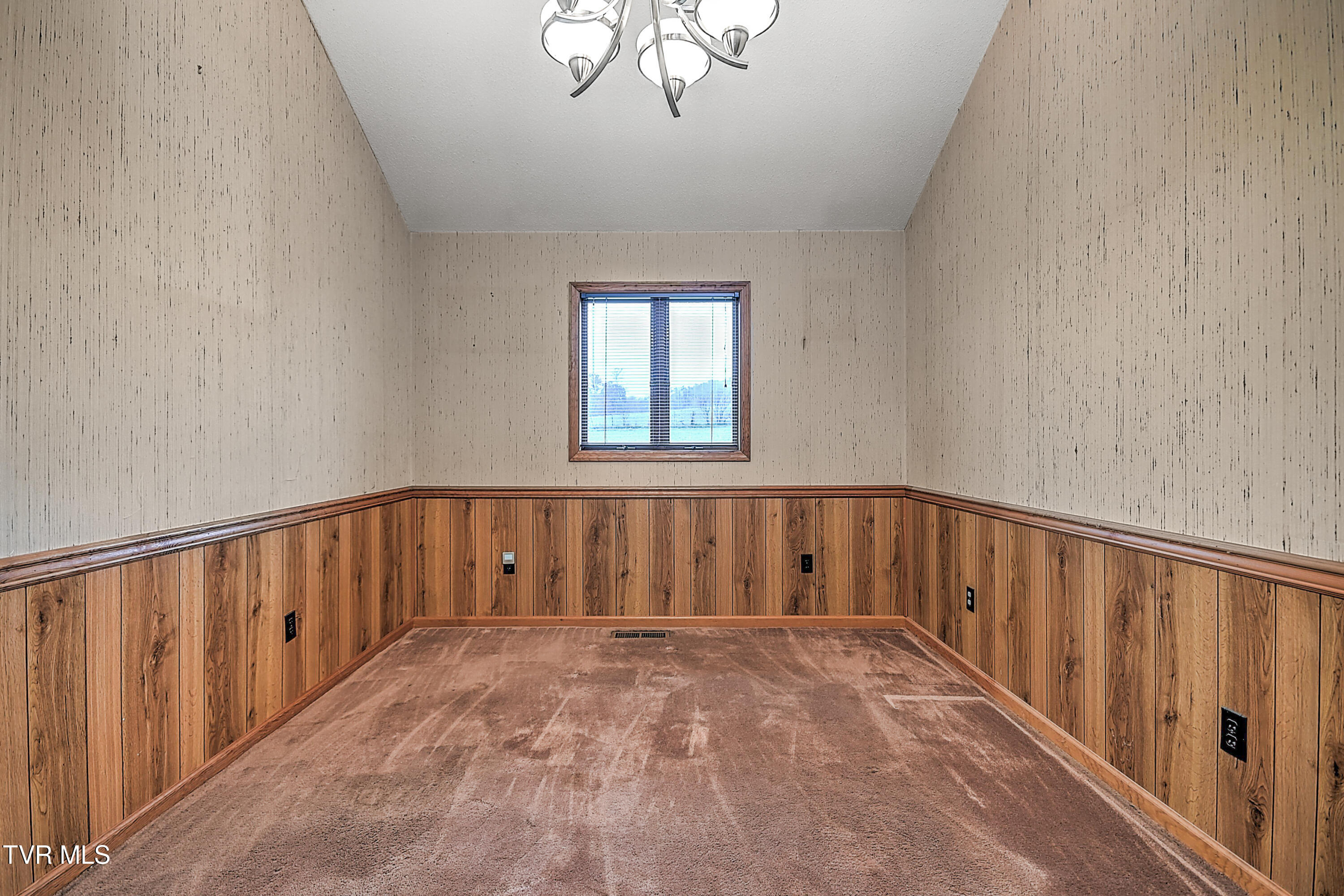 1183 Reedy Creek Road Bristol, TN 37620 - Photo 26 of 56 1183 Reedy Creek KB-14