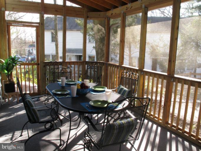 1 Research Road Greenbelt, MD 20770 - Photo 8 of 30 Screened In Porch