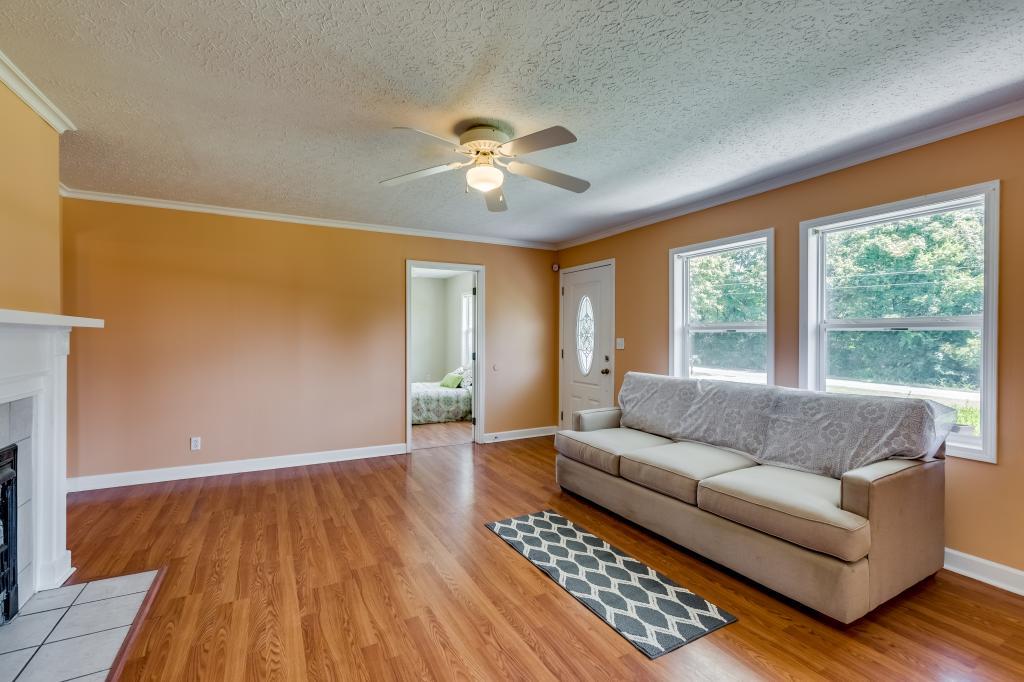 2890 Sweethome Road Chapmansboro, TN 37035 - Photo 4 of 28 Gallery Image 4