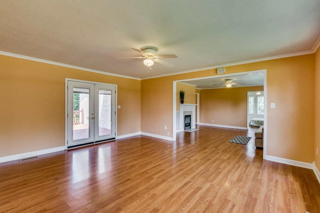 2890 Sweethome Road Chapmansboro, TN 37035 - Photo 5 of 28 Gallery Image 5