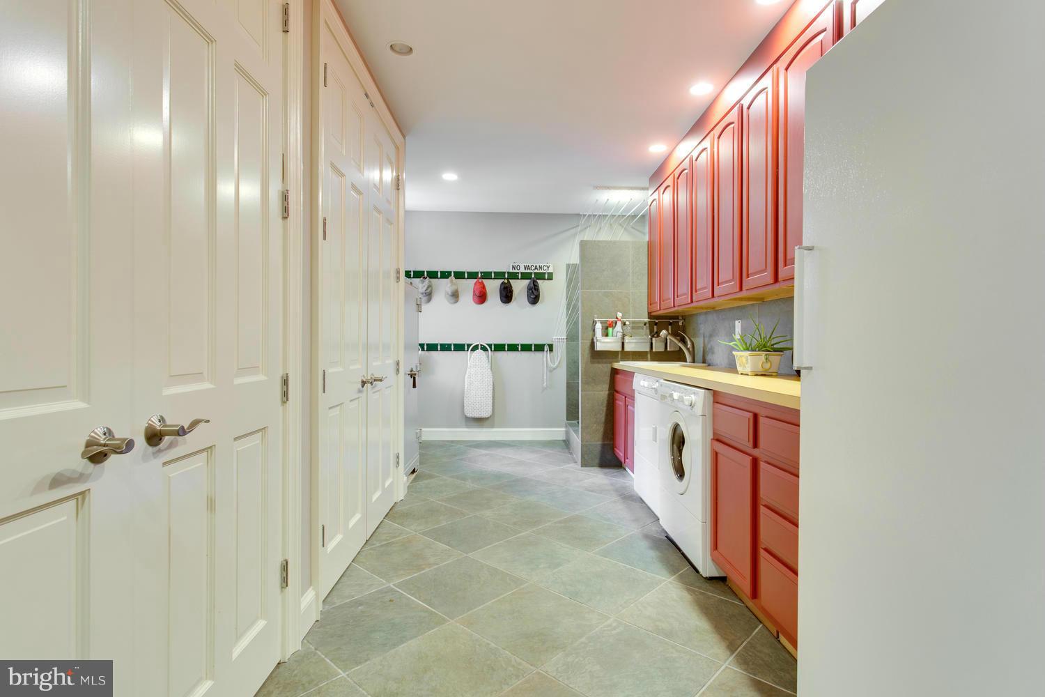 5949 Oakdale Road McLean, VA 22101 - Photo 12 of 30 Mudroom / Laundry Room