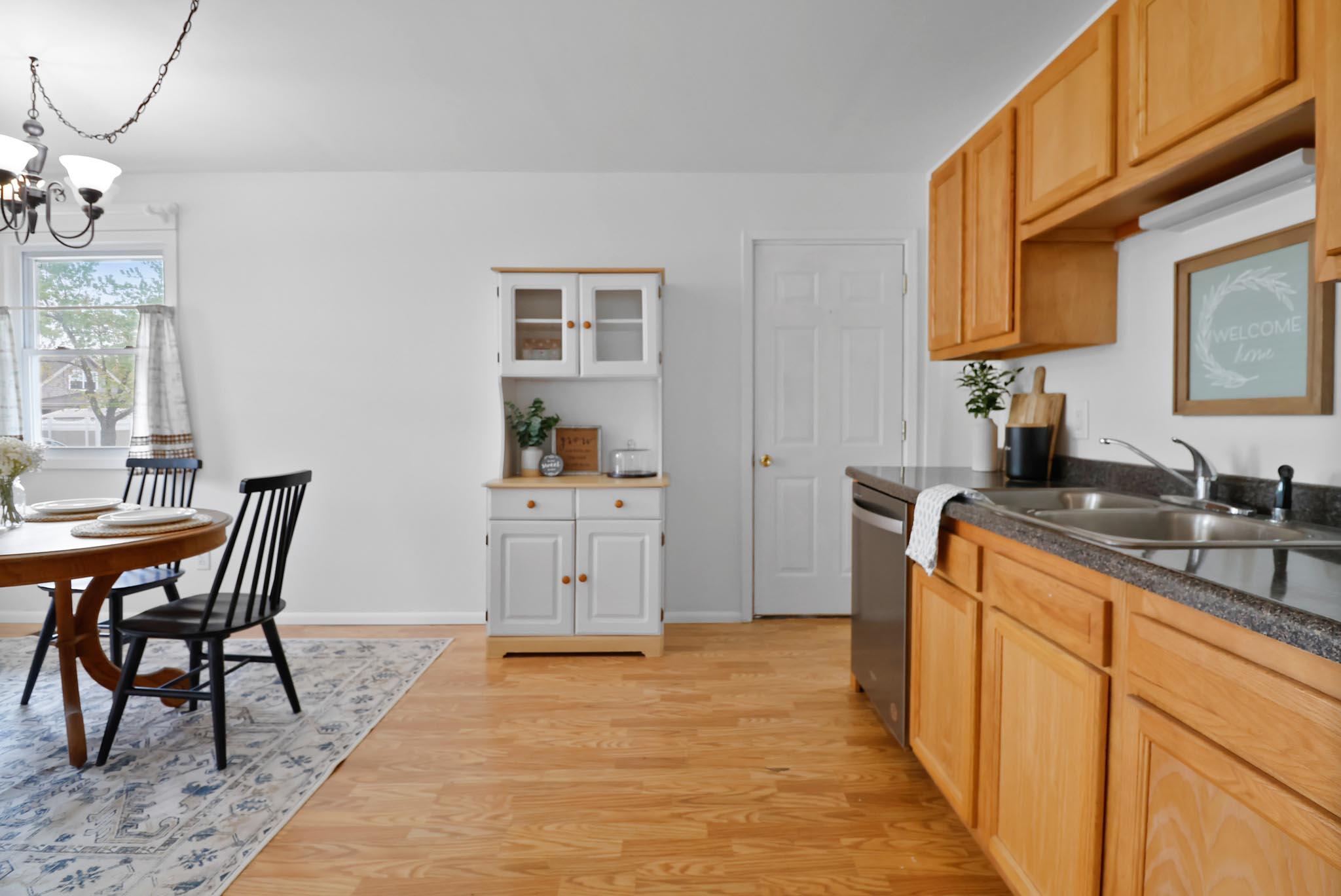 524 Raven Road Valparaiso, IN 46385 - Photo 13 of 21 2048x1368