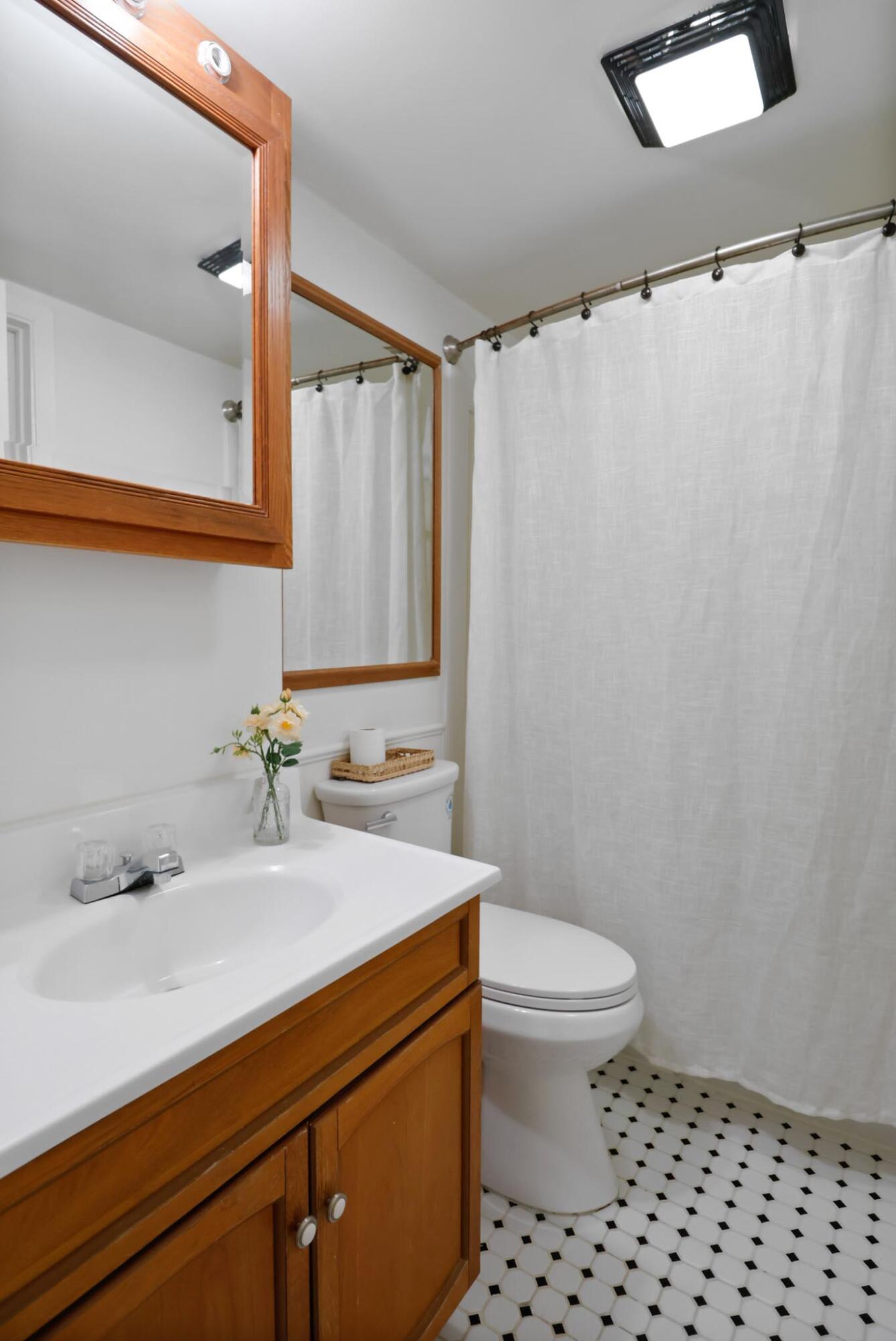 524 Raven Road Valparaiso, IN 46385 - Photo 9 of 21 1337x2000