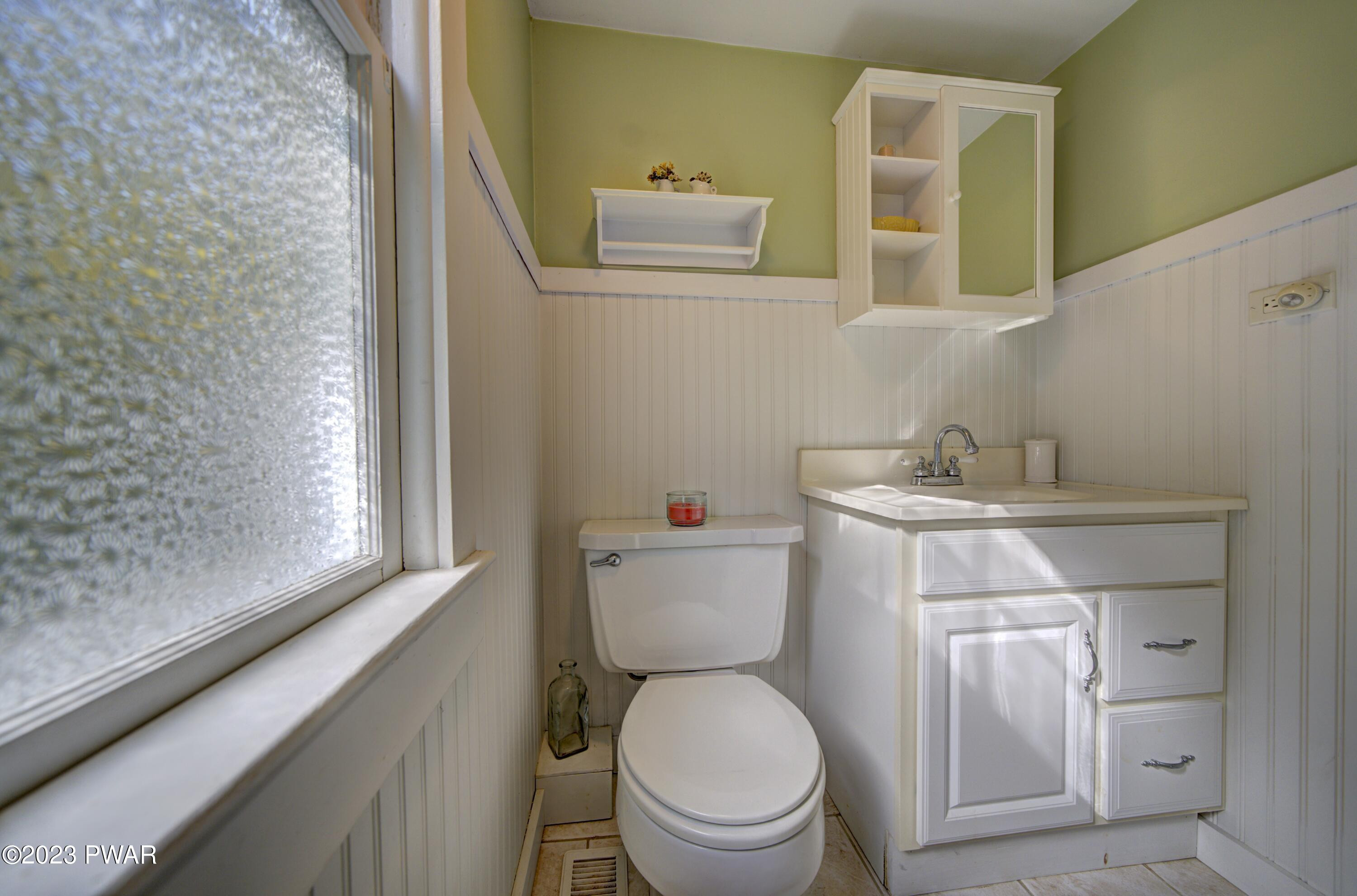 1202 Avoy Road Lakeville, PA 18438 - Photo 36 of 50 Bathroom 2