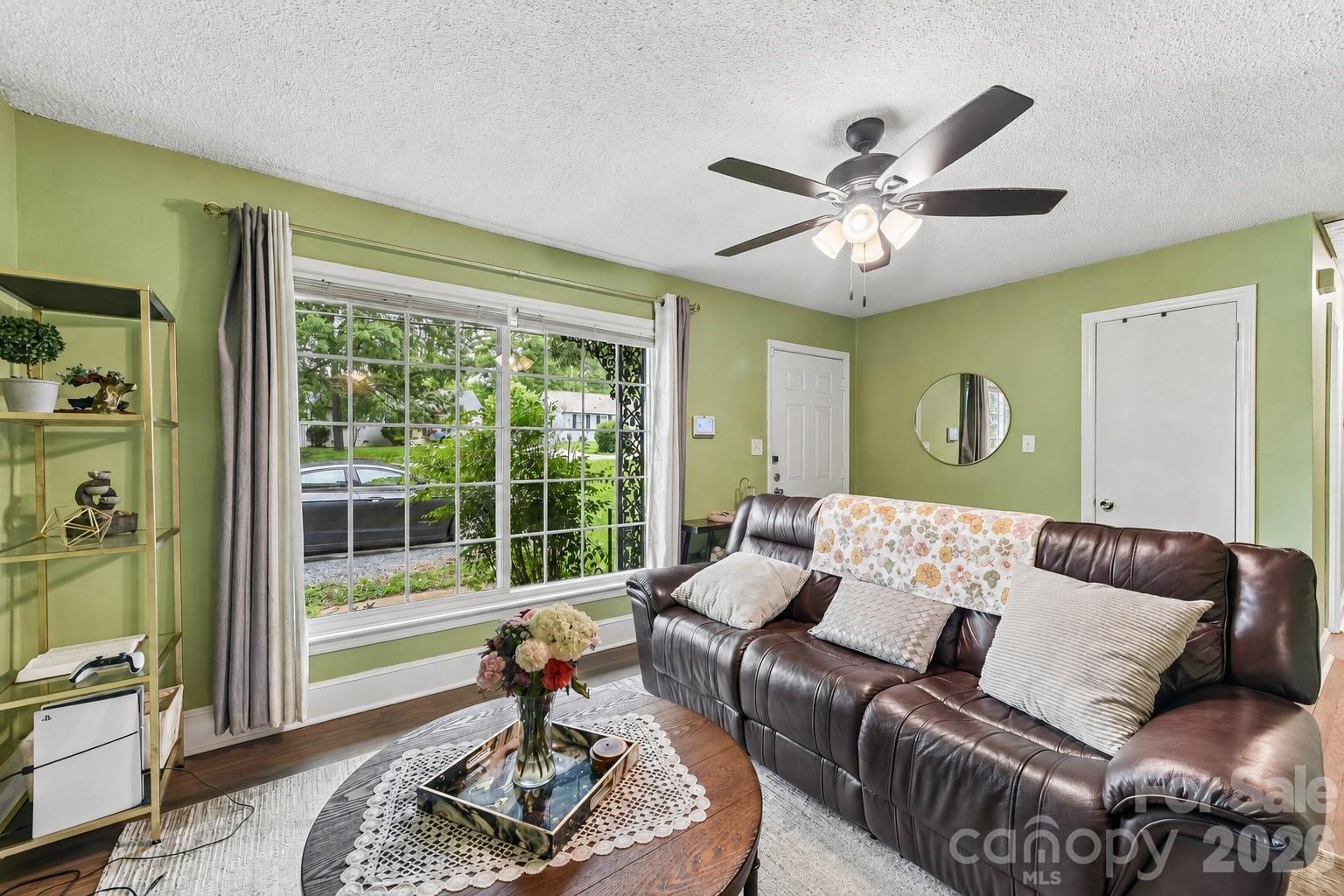 933 Clanton Road Charlotte, NC 28217 - Photo 5 of 25