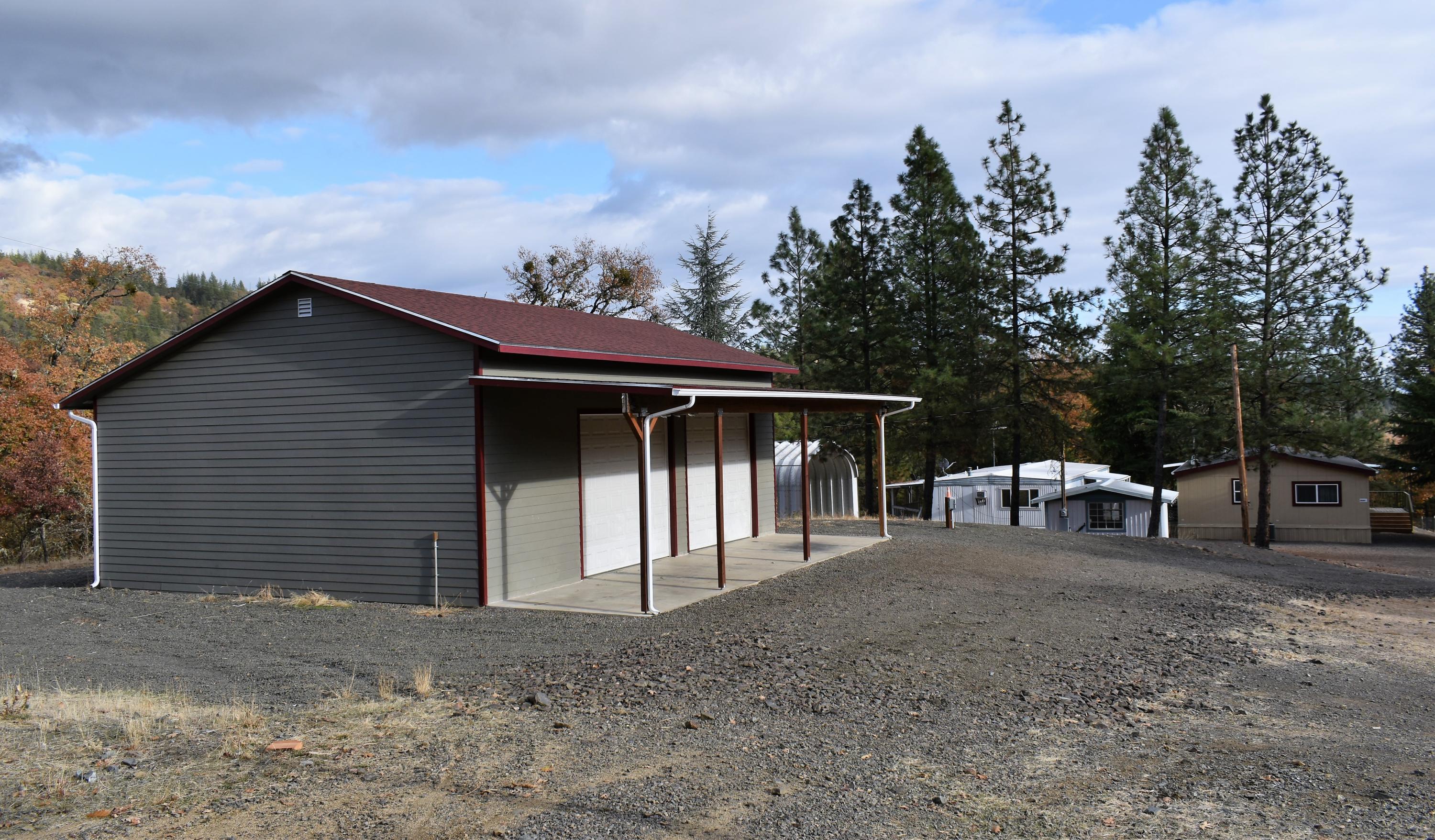 15001 Meadows Road White City, OR 97503 - Photo 9 of 54 9 Shop