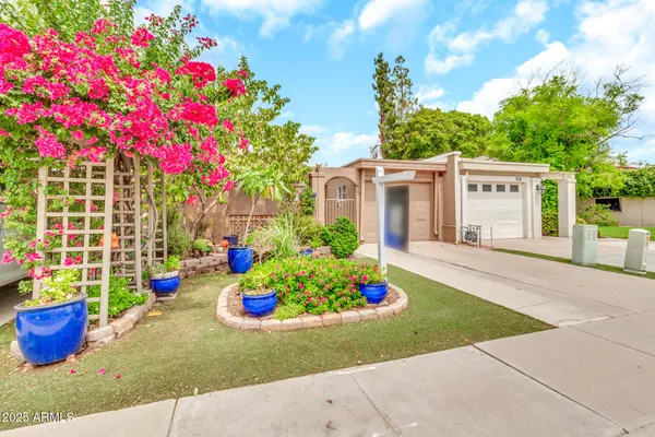 $759,999 | 1124 East Driftwood Drive, Tempe, AZ 85283