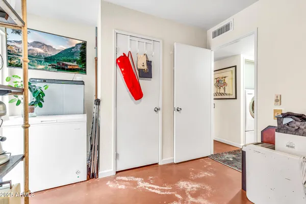 $759,999 | 1124 East Driftwood Drive, Tempe, AZ 85283