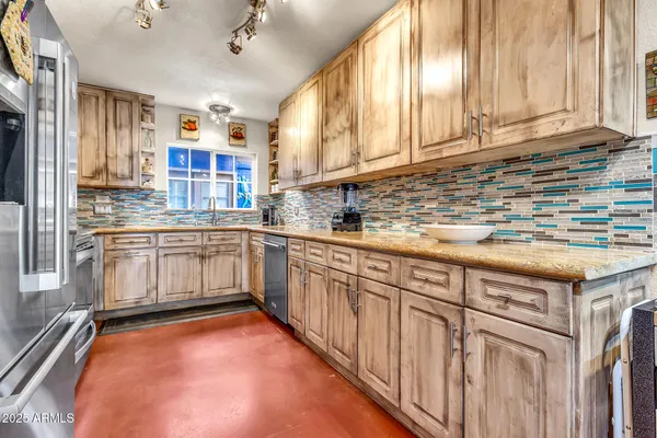 $759,999 | 1124 East Driftwood Drive, Tempe, AZ 85283