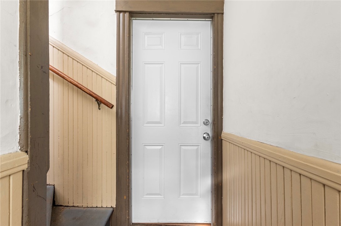 9 Southern Street Cranston, RI 02920 - Photo 12 of 31