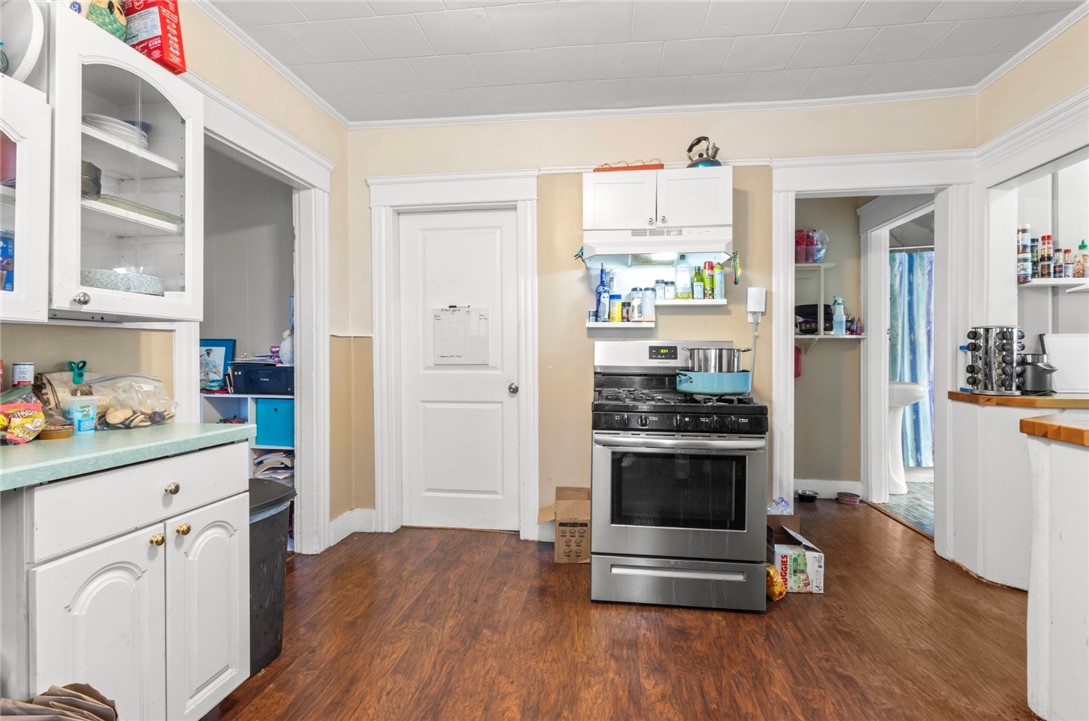 9 Southern Street Cranston, RI 02920 - Photo 15 of 31