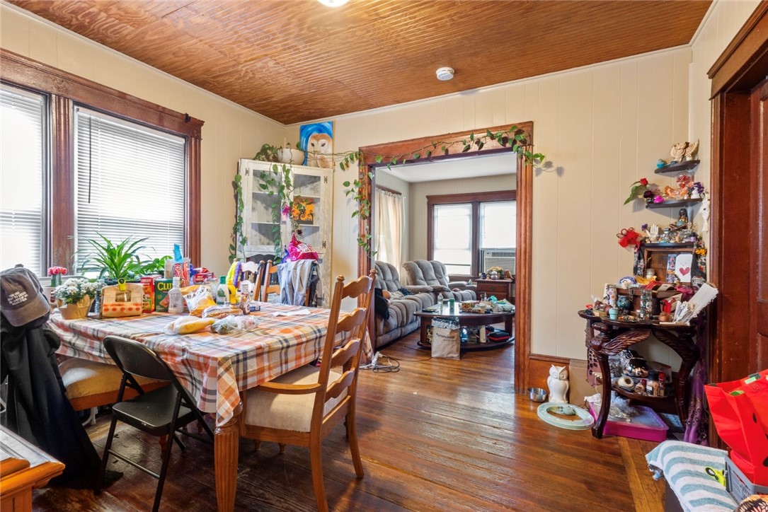 9 Southern Street Cranston, RI 02920 - Photo 18 of 31