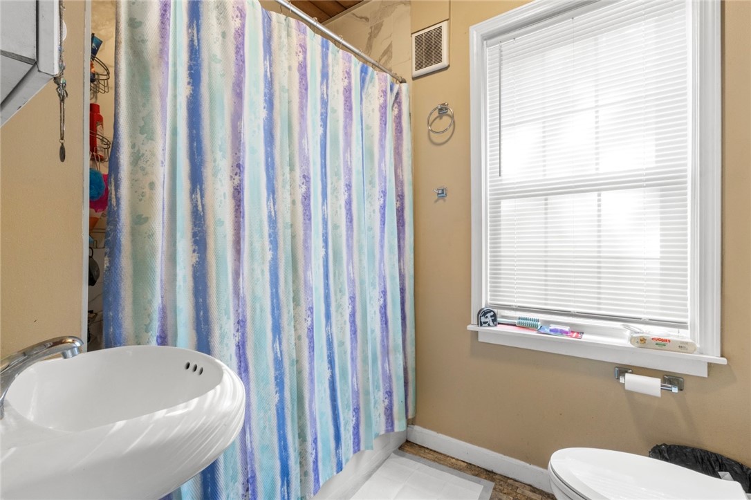 9 Southern Street Cranston, RI 02920 - Photo 22 of 31