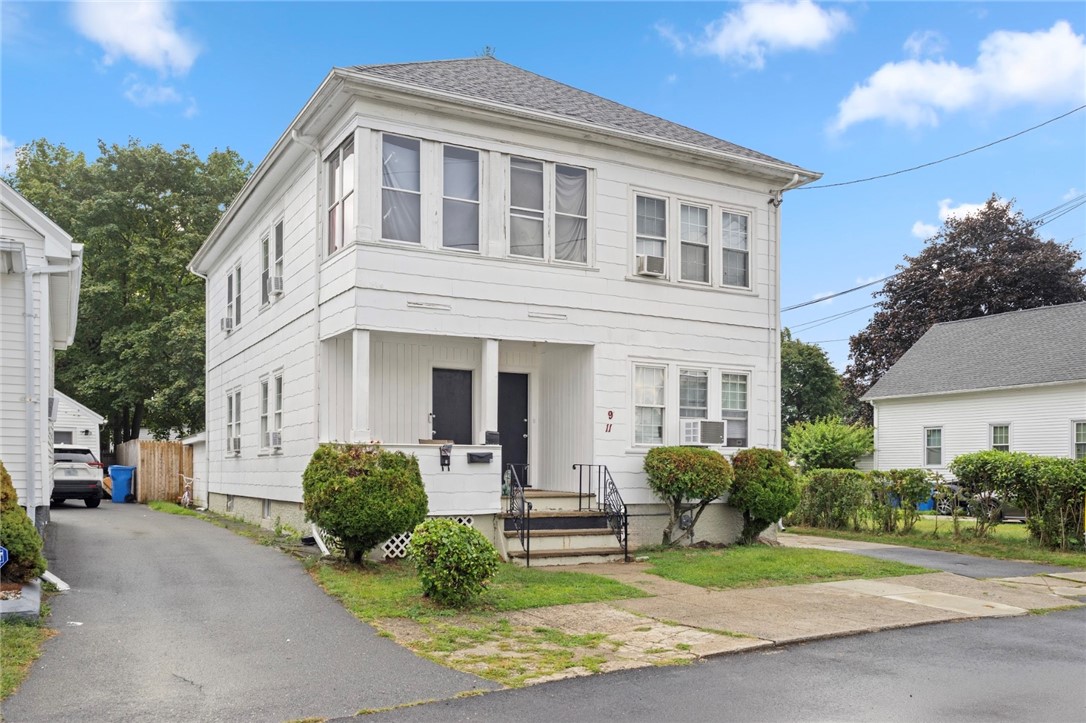 9 Southern Street Cranston, RI 02920 - Photo 26 of 31