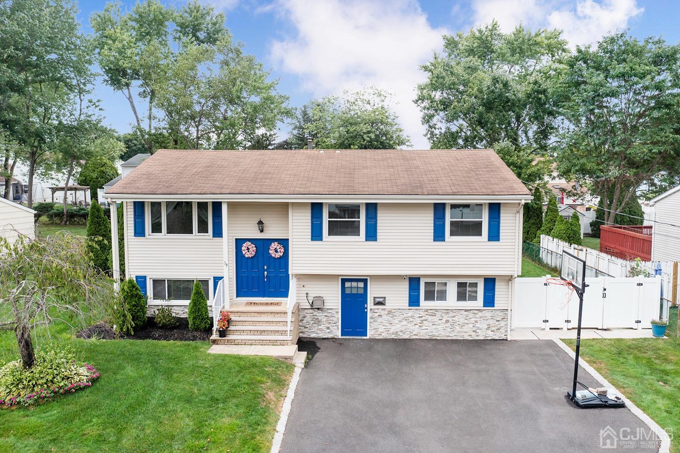 39 Owens Road Old Bridge, NJ 08857 - Photo 1 of 36 Gallery Image 1