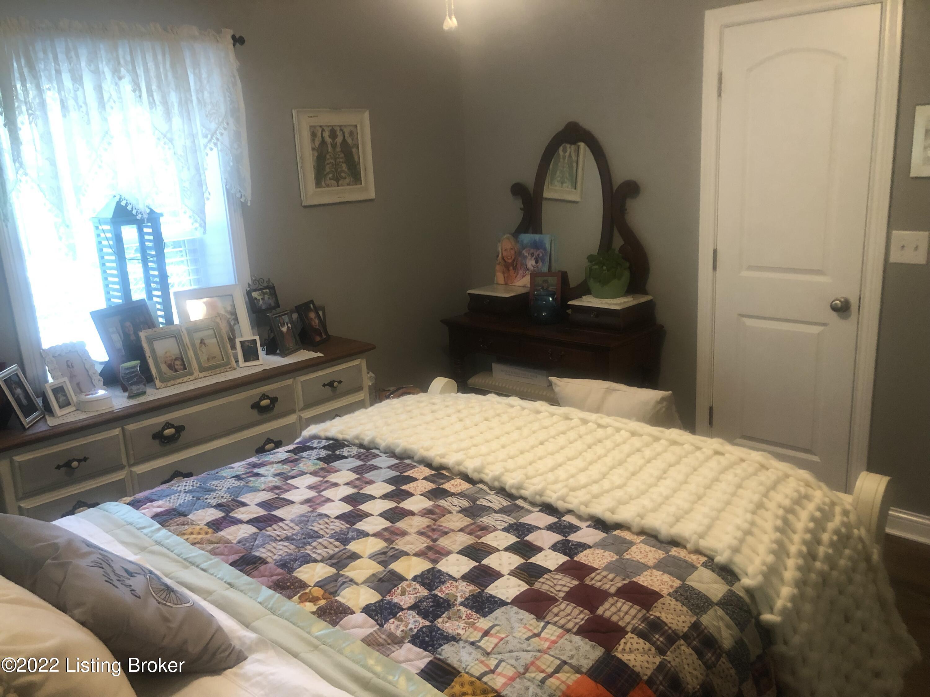 5219 St John Road Elizabethtown, KY 42701 - Photo 21 of 33 IMG_0522