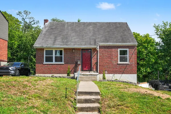 $275,000 | 340 Bonnie Leslie Avenue, Bellevue, KY 41073