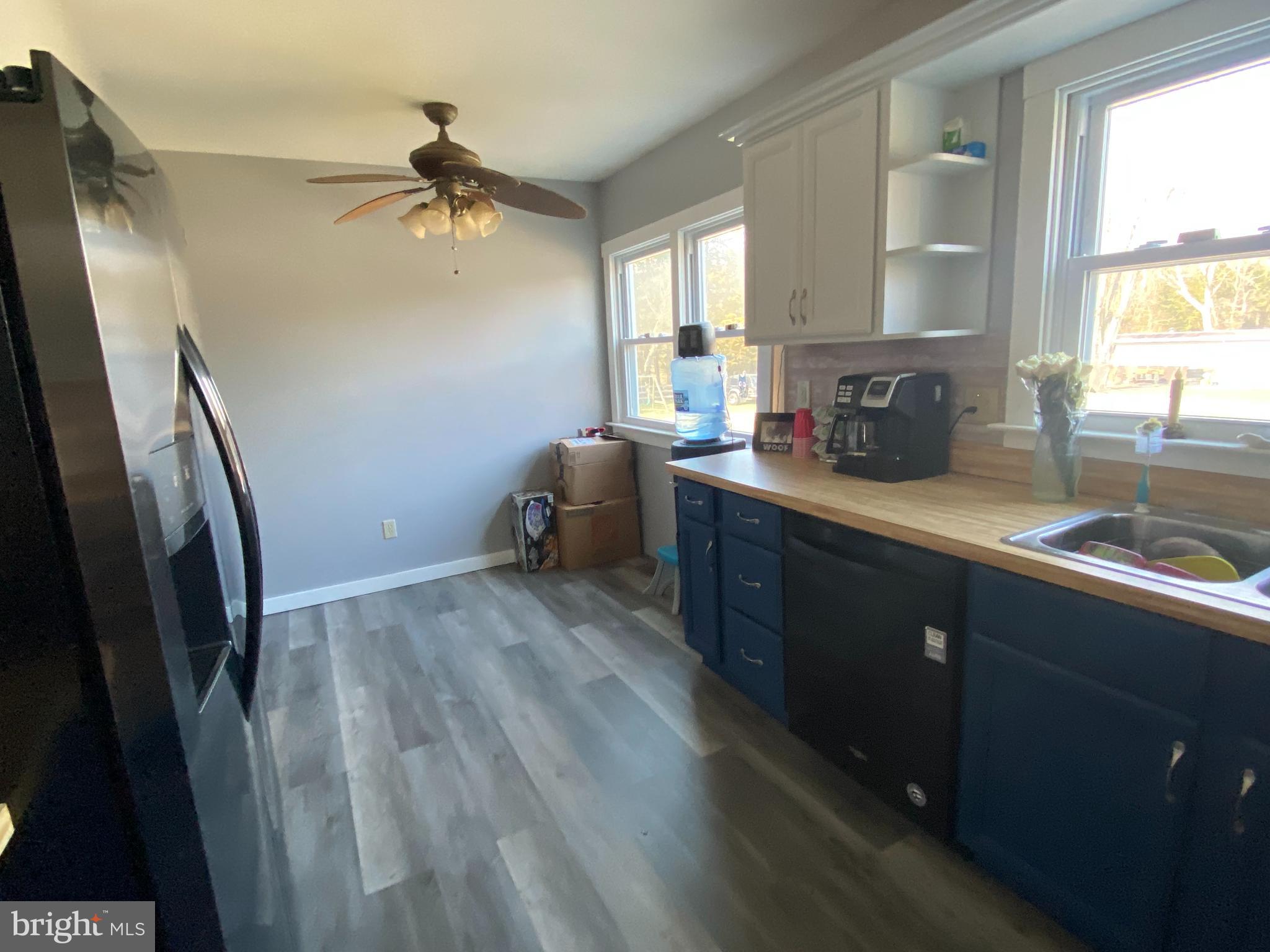 2332 Newcombtown Road Millville, NJ 08332 - Photo 3 of 16 Eat in Kitchen