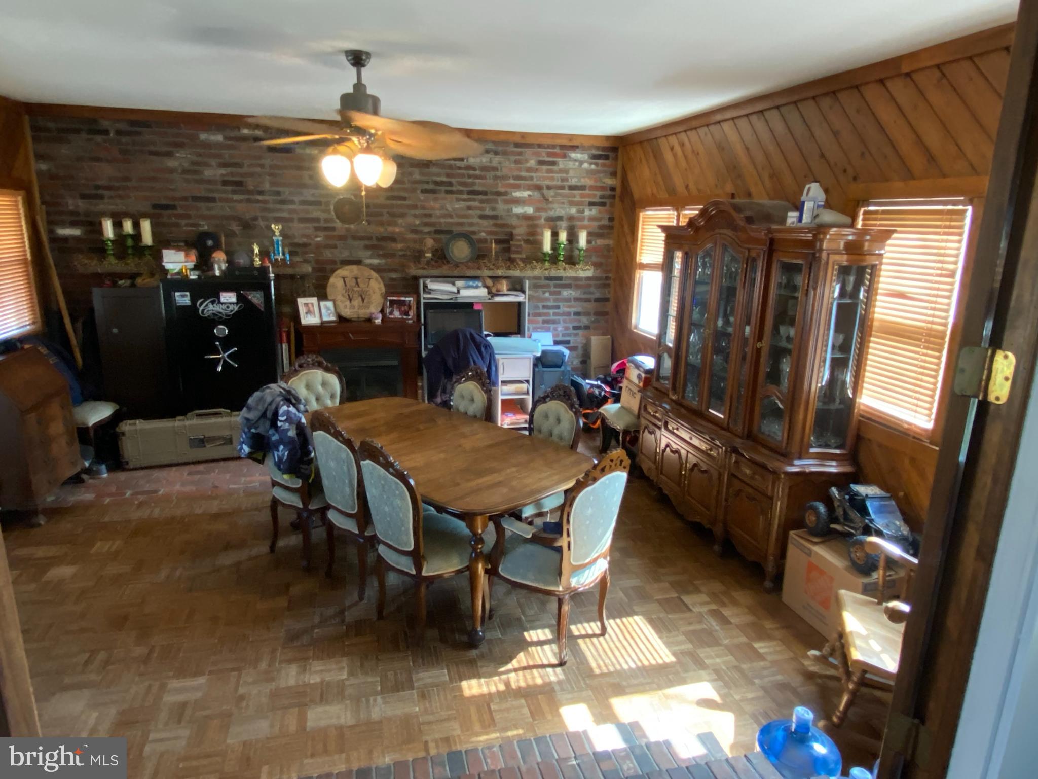 2332 Newcombtown Road Millville, NJ 08332 - Photo 10 of 16 Dining/family room