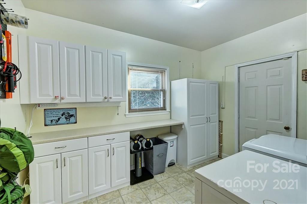 4810 Fairheath Road Charlotte, NC 28210 - Photo 16 of 20 Gallery Image 16