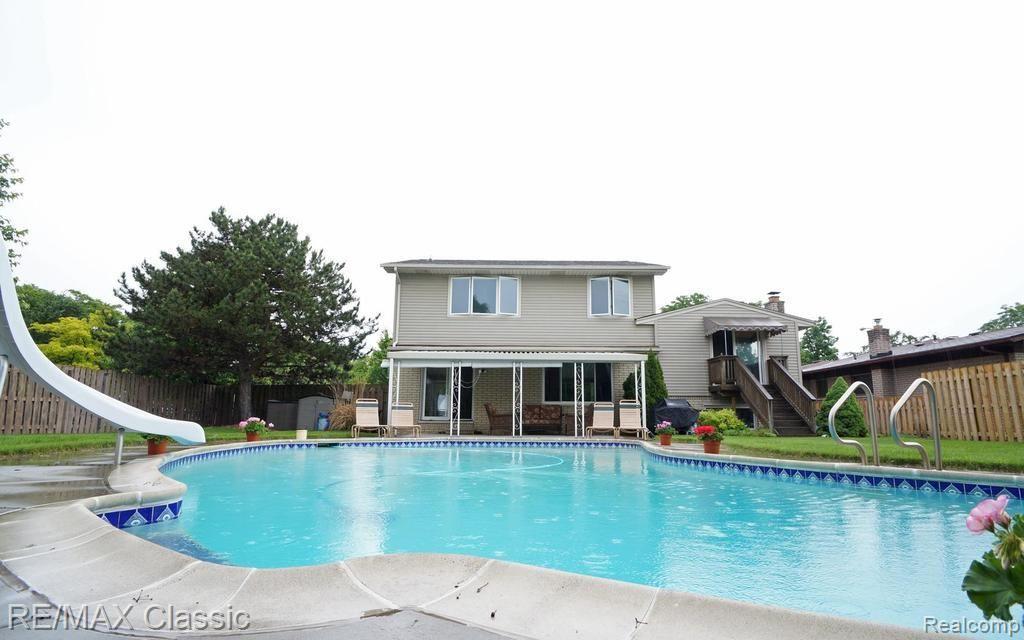 5993 Wedgewood Road Canton, MI 48187 - Photo 25 of 25 Rear view