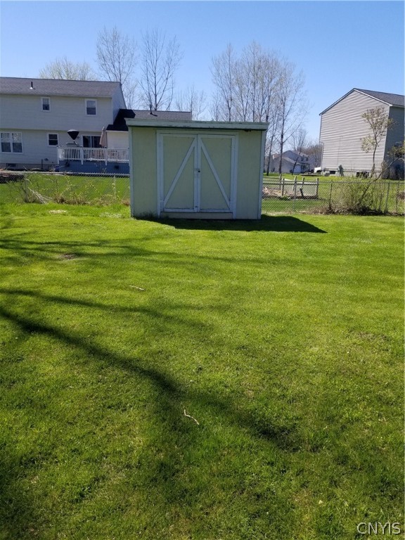 7134 Lakeshore Road Cicero, NY 13039 - Photo 11 of 40