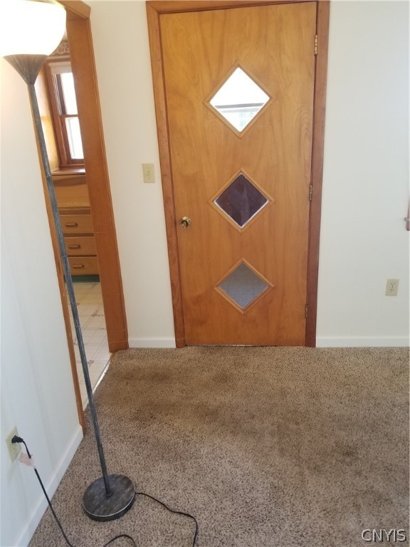 7134 Lakeshore Road Cicero, NY 13039 - Photo 15 of 40