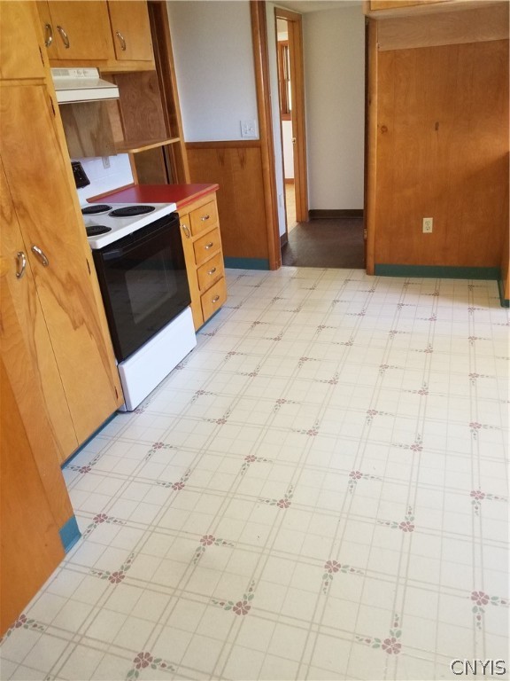 7134 Lakeshore Road Cicero, NY 13039 - Photo 23 of 40