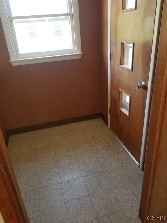 7134 Lakeshore Road Cicero, NY 13039 - Photo 24 of 40