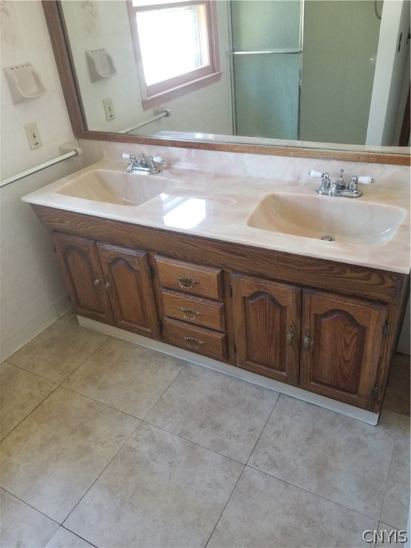 7134 Lakeshore Road Cicero, NY 13039 - Photo 30 of 40