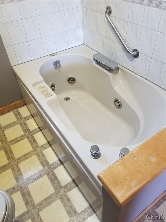 7134 Lakeshore Road Cicero, NY 13039 - Photo 38 of 40