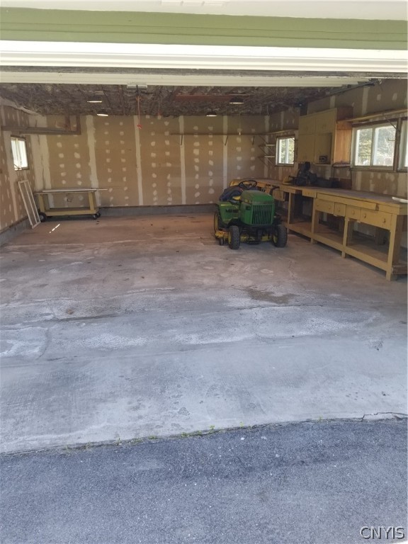 7134 Lakeshore Road Cicero, NY 13039 - Photo 6 of 40