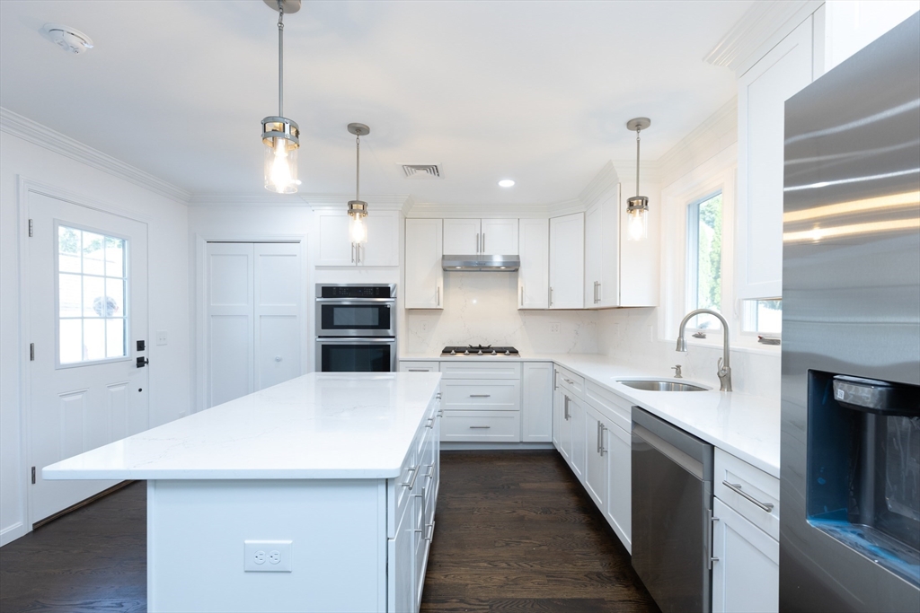 64 Old Andover Road North Reading, MA 01864 - Photo 9 of 36 Gallery Image 9