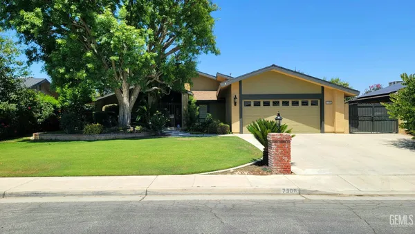 $460,000 | Undisclosed Address, Bakersfield, CA 93309
