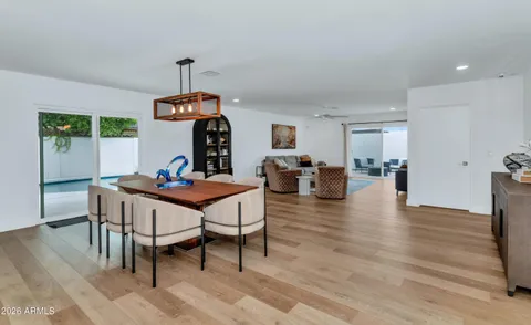 $1,415,000 | 8675 East Vía De Los Libros, Scottsdale, AZ 85258